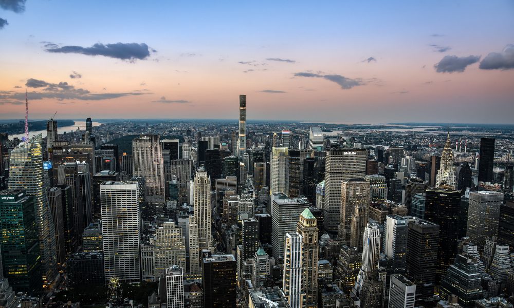Return-to-work orders divide office market recovery
