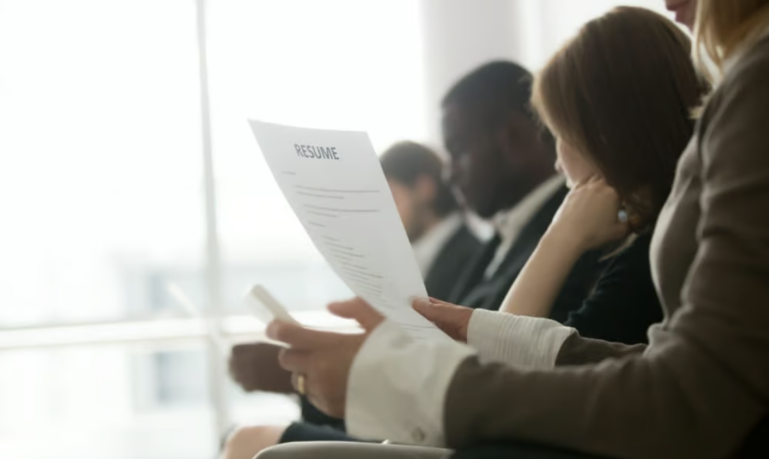 Government jobs report misses projections as labor market softens