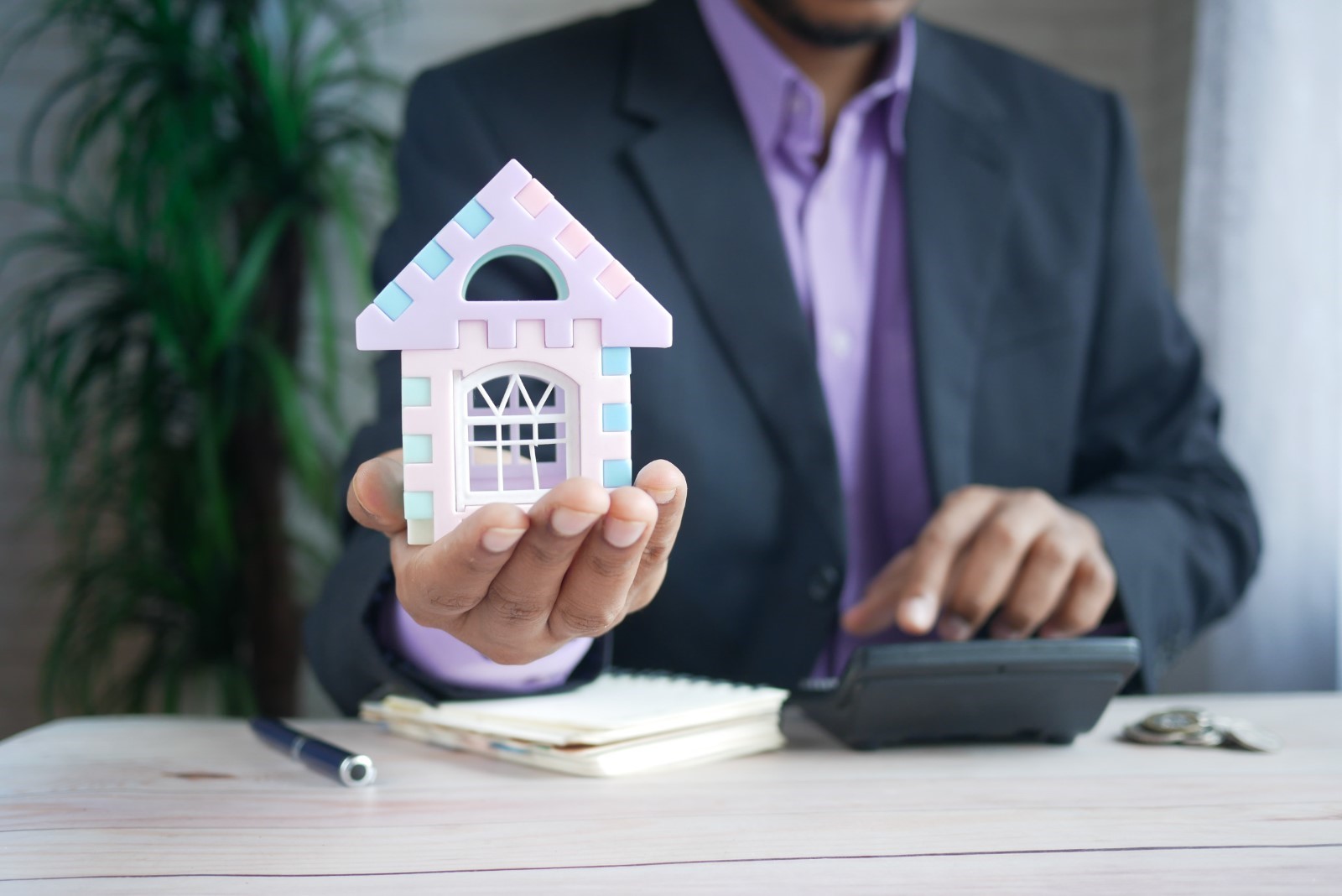 What are the best jobs for mortgage brokers? Helping Canadians find their dream home. 