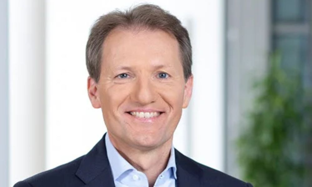 Former Hannover Re chief Henchoz elected to Swiss Re board ...