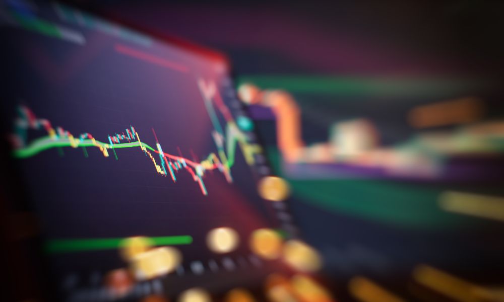 Fed rate cut bets rise as ADP data shows surprise US job losses ...