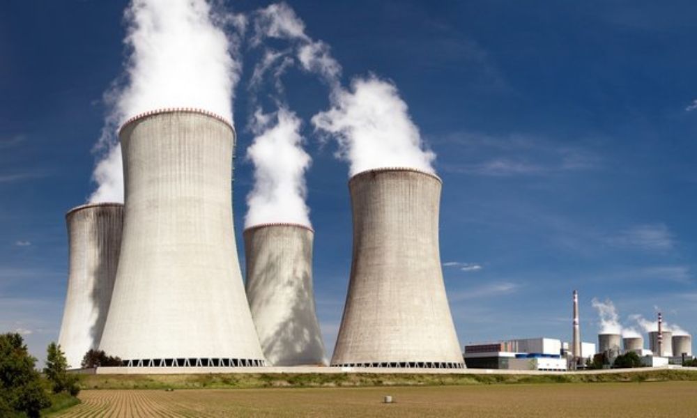 Ontario is planning the world's largest nuclear plant, what do advisors need to know?