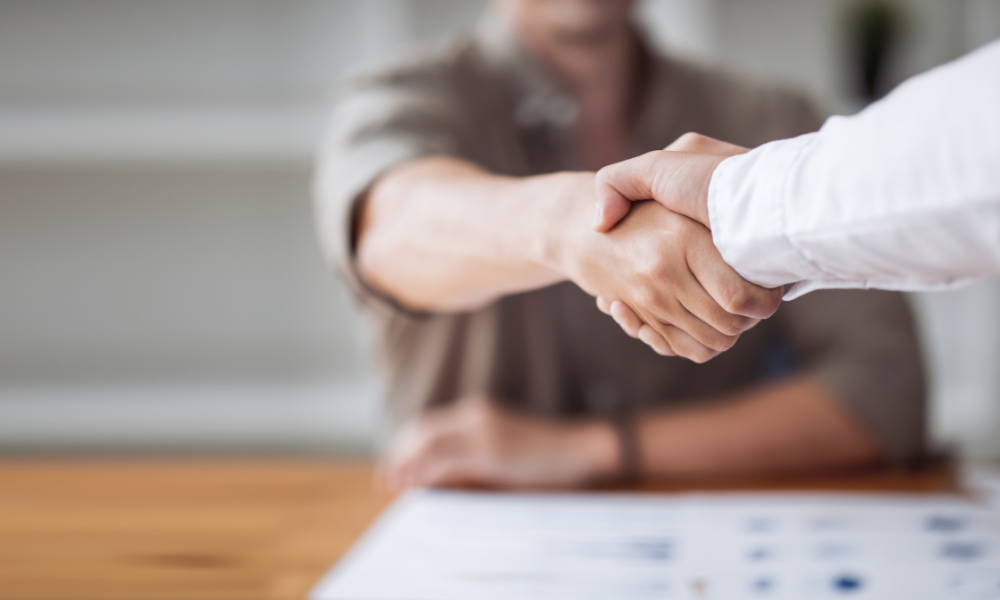 Most Canadians still prefer human advisors over AI for financial advice