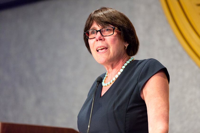 Delena Roper Investor advocate comes off the sidelines, gets into the regulatory ...