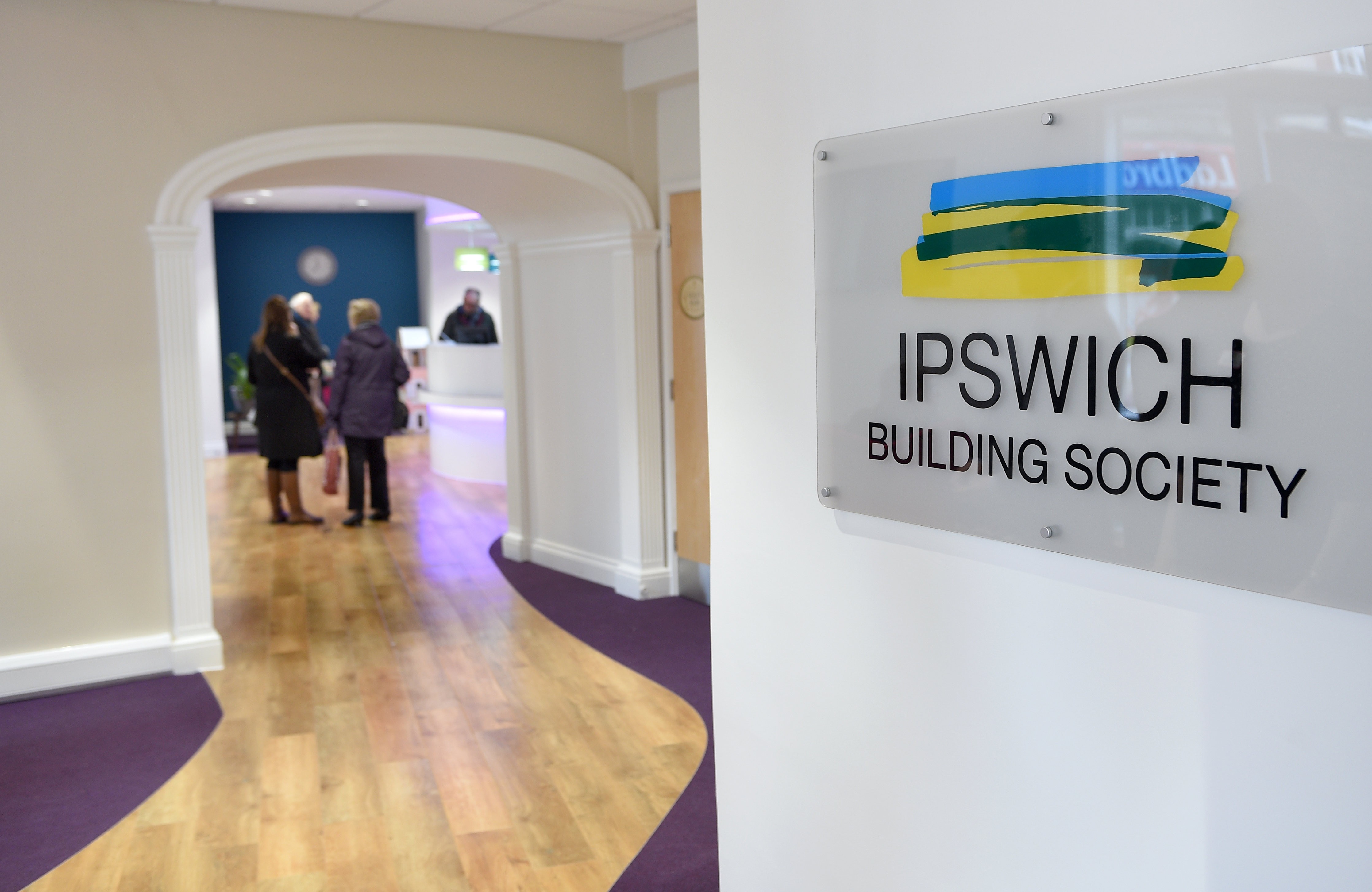 Ipswich Resumes Lending Up To 90 LTV Mortgage Introducer