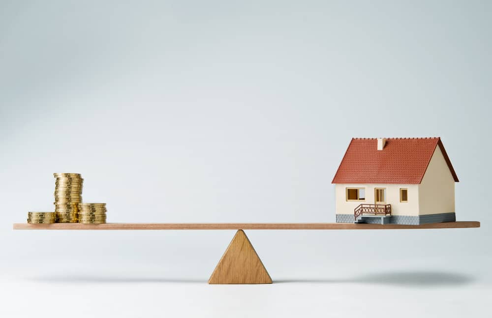 e.surv: House prices up 3.8%